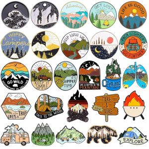 Broche en émail pour aventure en plein air, Camping sauvage, randonnée, montagne, nuit étoilée,