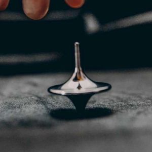 Film chaud Totem métal Gyro argent main toupie bout des doigts petit Cyclone Gyroscope Antistress