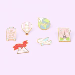 Broche en émail avec citation de voyage, tour Eiffel du monde, broches pour valise, Badge pour
