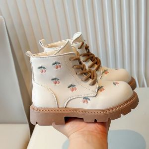 Bottines en cuir brodées pour filles, douces, à la mode, pour enfants, printemps-automne,