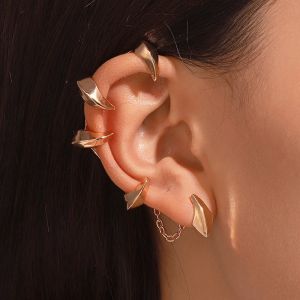 Boucles d'oreilles gothiques diable Minions, crochets d'oreille Punk en alliage foncé, manchette