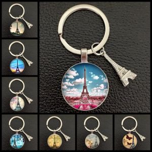 Porte-clés romantique tour Eiffel pour femme, pendentif en verre, design de dessin de dame errante,