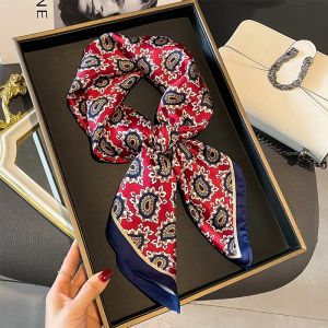 Foulard carré Design pour femmes, fleur de noix de cajou, foulard de luxe, Style populaire, foulard