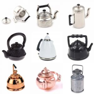 Miniatures de maison de course avec couvercle ouvert, accessoires de simulation, bouilloire rétro,