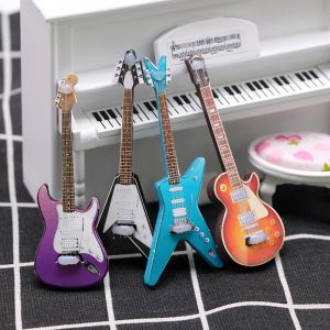 Maison de poupée Mini Simulation guitare électrique, accessoires de scène miniatures populaires,