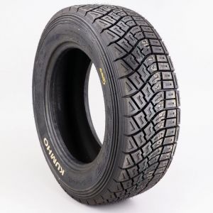 Pneu gauche 205/65-15 Kumho R900 K33L tendre autocross