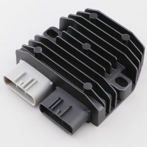 R&eacute;gulateur de tension Benelli TRK 502, Triumph Street Triple 675, Yamaha FJR 1300...