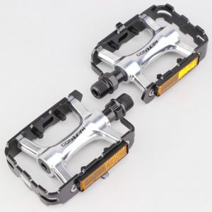 P&eacute;dales plates alu pour v&eacute;lo Contec Pivot chrom&eacute;es et noires 100x67 mm