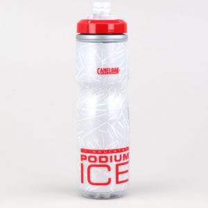 Bidon isotherme vélo Camelbak Podium Ice gris et rouge 620ml