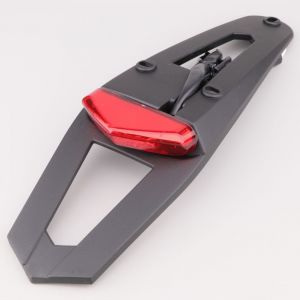 Bavette support de plaque universelle avec feu rouge à leds Polisport RSP 3.0 (homologuée CE)