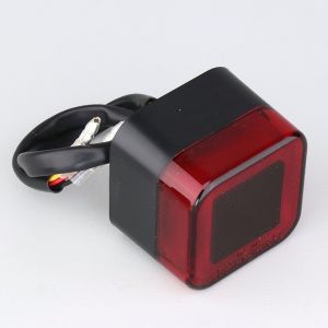 Feu arrière rouge à leds Koso GT-07