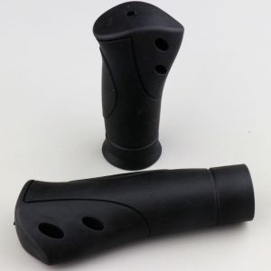 Poign&eacute;es v&eacute;lo ergonomiques noires 120/93 mm