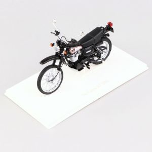 Moto miniature 1/18e Yamaha XT500 1988 noir et argent Norev