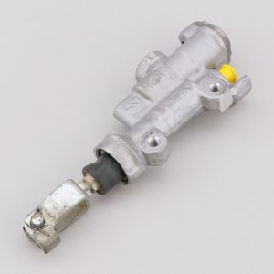 Ma&icirc;tre cylindre de frein arri&egrave;re Honda CR 125, 250, CRF 250, 450 R, RX...