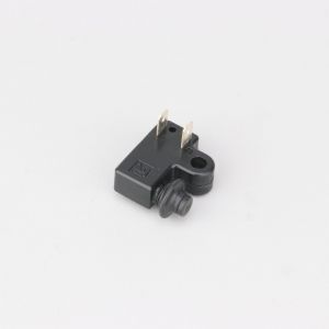 Contacteur de frein arri&egrave;re Yamaha Xmax 125, Xcity 250, Tmax 530... C4