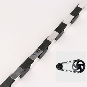 Couvre chaîne à clipser vélo 1 vitesse 112 maillons Insane Chains noir et chrome