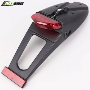 Bavette support de plaque universelle avec feu rouge à leds NoEnd avec catadioptre (homologuée CE)