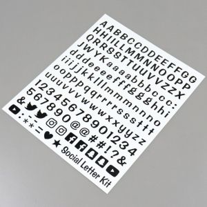 Stickers lettres, num&eacute;ros et r&eacute;seaux sociaux noirs (planche)