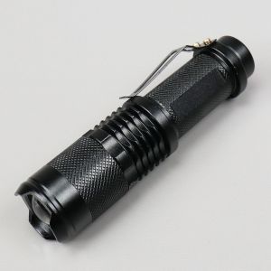 Lampe torche à leds UV