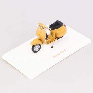Scooter miniature 1/18e Vespa 50 R 1969 jaune Norev