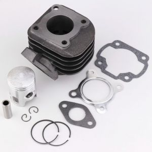 Cylindre piston fonte &Oslash;40 mm 1PE40QMB (fixation &eacute;chappement inclin&eacute;e) Keeway, TNT, Generic KSR... (axe &Oslash;12 mm) 101 Octane