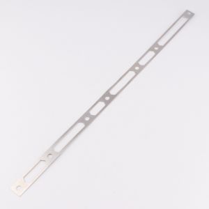 Collier d'enveloppe de silencieux en titane P-TT77 Akrapovic