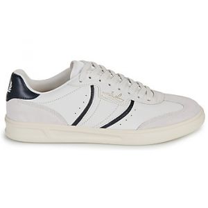 Baskets basses Fred Perry B4 EMBOSSED LEATHER - SUEDE Blanc - Taille 40,41,42,43,44,45