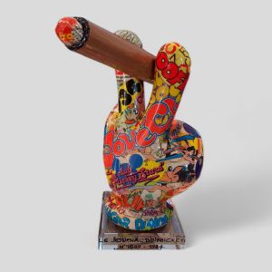 Sculpture King Mickey par Atelier RingArt | Tableau Pop-art - Pierre, R&eacute;sine, Upcycling - Icones Pop, Cin&eacute;ma, Enfant