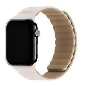 Holdit Bracelet en silicone magn&eacute;tique Apple Watch Series 1 - 9 / SE (38/40/41 mm) | Series 10 / 11 (42 mm) - Light Beige / Beige