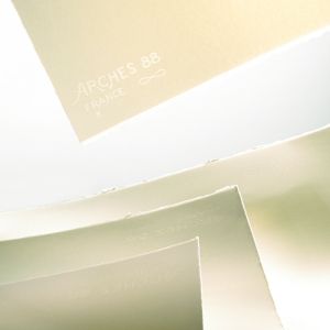 Papier vélin 100 % coton blanc Arches 88 300g/m² 560 mm x 760 mm Paquet de 50 feuilles