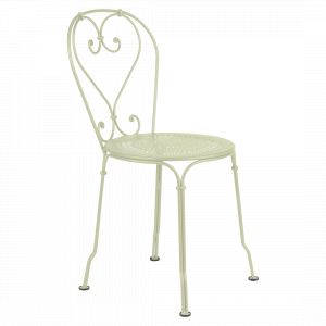 CHAISE