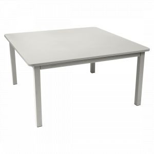 TABLE 143 X 143 CM