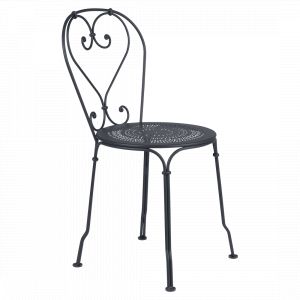 CHAISE
