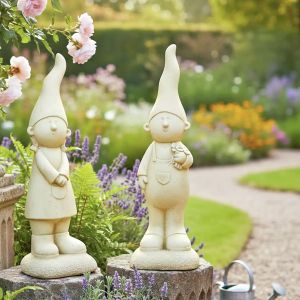 Lutins de jardin en pierre reconstitu&eacute;e, gar&ccedil;on et fille - Statuettes d&eacute;co Beige L.15 x H.54cm