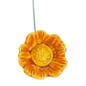 Eglantine orange - Fleur en c&eacute;ramique sur tige &agrave; planter
