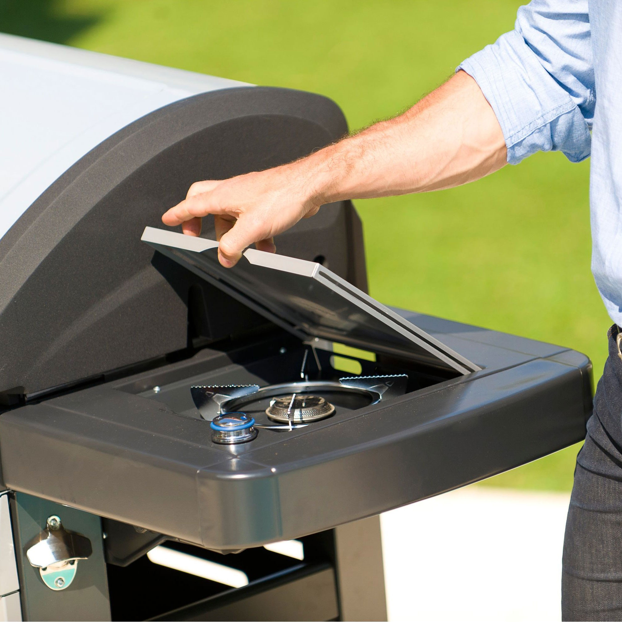 Campingaz 4 Series Classic LXS Barbecue à gaz sur chariot 4 brûleurs