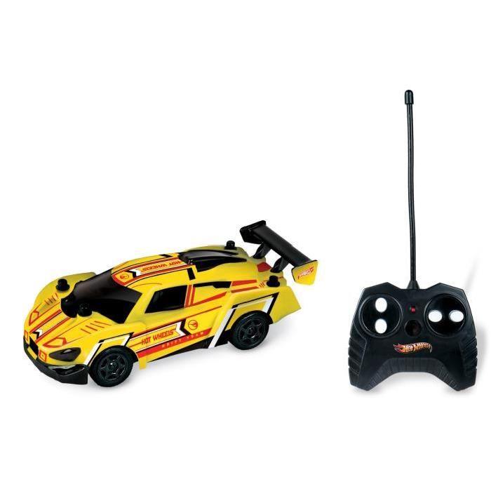 voiture hot wheels radiocommandée